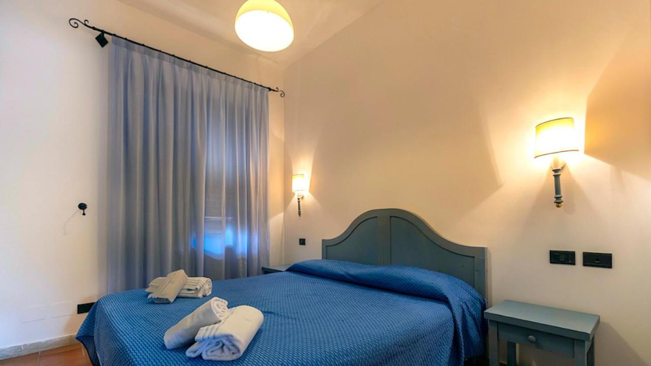 One-Bedroom Apartment Sea View